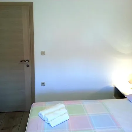 With A Parking Space Rukavac, Vis - 8839 Apartman Rukavac