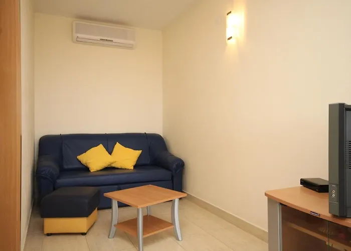 With Parking Space Rukavac, Vis - 8839 דירה